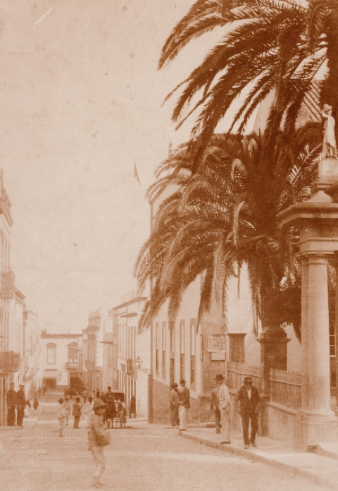 ENTRADA A LA ALAMEDA