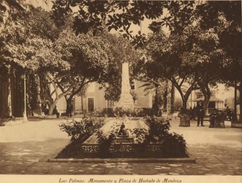 PLAZA DE LAS RANAS