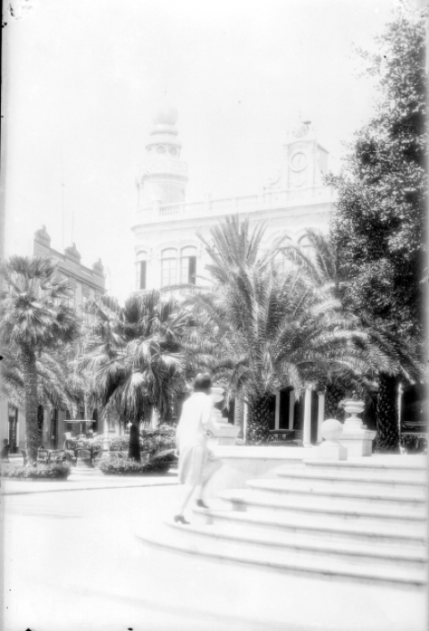 PLAZOLETA DE CAIRASCO Y SUBIDA A LA ALAMEDA DE COLÓN