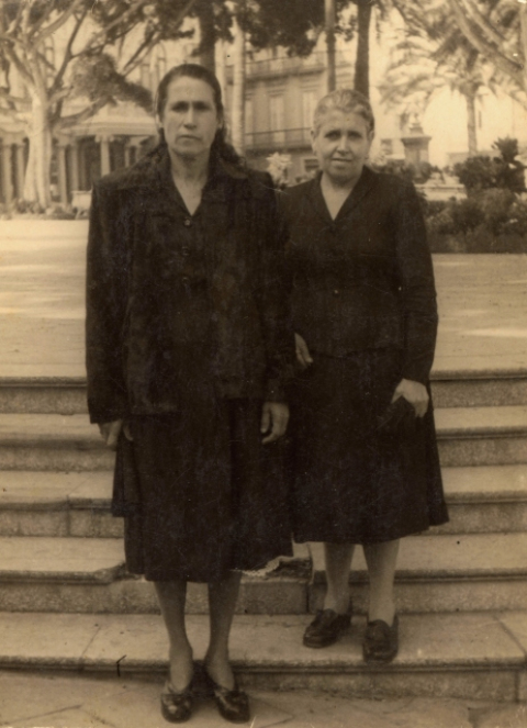 RETRATO EN LA ALAMEDA