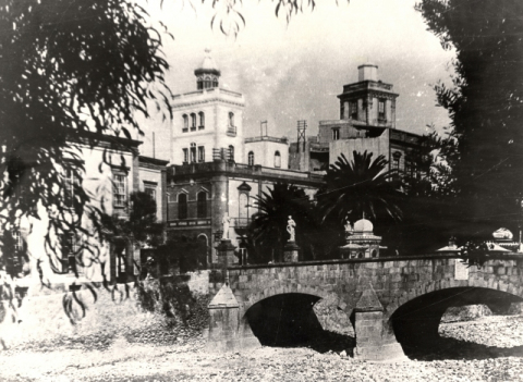 PUENTE DE PIEDRA