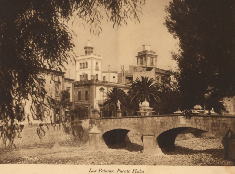 PUENTE DE PIEDRA