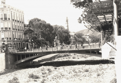 PUENTE DE PIEDRA, Ó VERDUGO