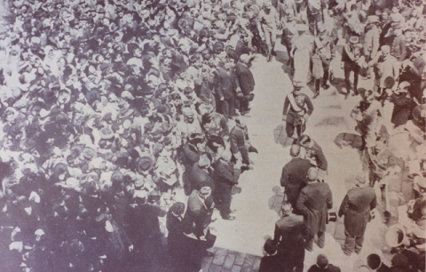 ALFONSO XIII EN LA PLAZA SANTA ANA