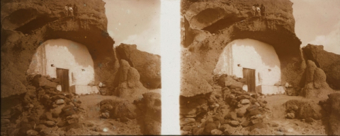CASA CUEVA DEL POBLADO DE CENDRO