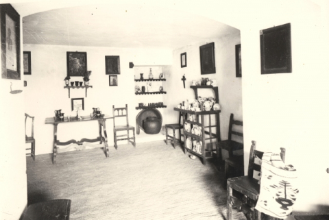EL SALÓN DE LA CUEVA