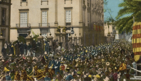 ALFONSO XIII LLEGANDO AL GOBIERNO MILITAR