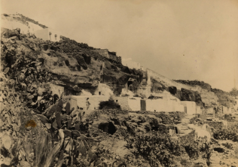 LA ATALAYA, CASAS-CUEVAS