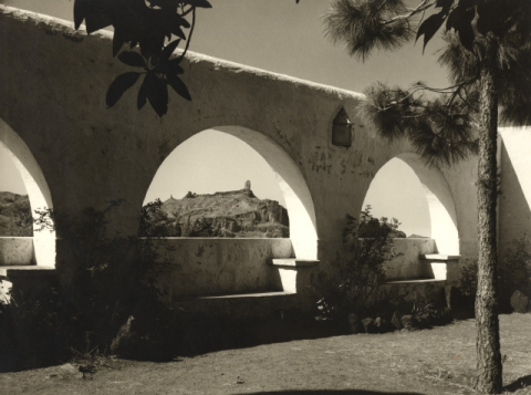 EL PARADOR DE TEJEDA