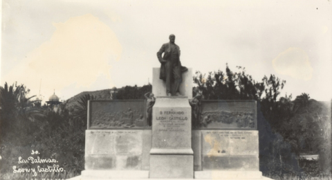 MONUMENTO A LEÓN Y CASTILLO