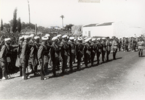 TROPAS EN LA INAUGURACIÓN DEL PARQUE DE LOS MOROS