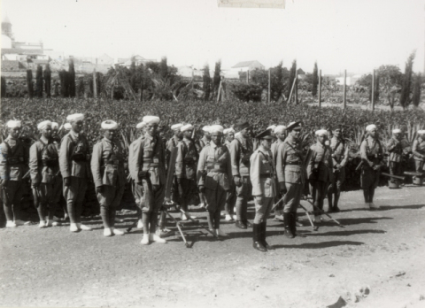 TROPAS EN LA INAUGURACIÓN DEL PARQUE DE LOS MOROS