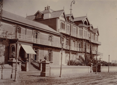 HOTEL METROPOLE