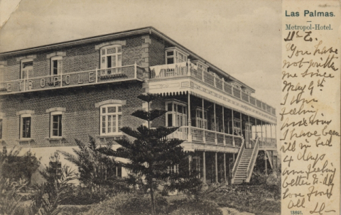 HOTEL METROPOLE, JARDINES TRASEROS