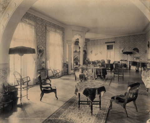 SALÓN DEL HOTEL SANTA CATALINA
