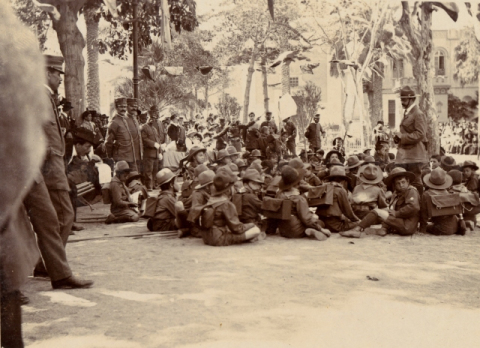 ADOCTRINANDO A LA JUVENTUD