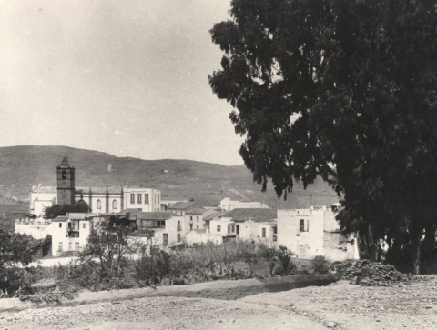 VISTA DEL CASO ANTIGUO SANTA BRÍGIDA DESDE LA CARRETERA AL MADROÑAL