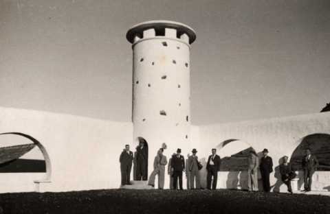 AUTORIDADES EN LA INAUGURACIÓN DEL ALBERGUE