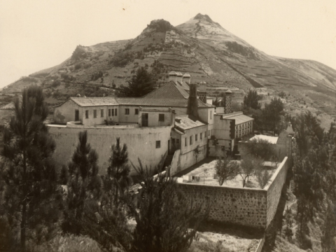 PARADOR NACIONAL DE TEJEDA