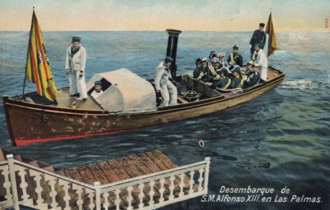LLEGADA DE LA FALÚA CON ALFONSO XIII