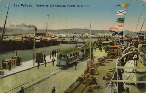 TRANVÍA POR EL MUELLE SANTA CATALINA