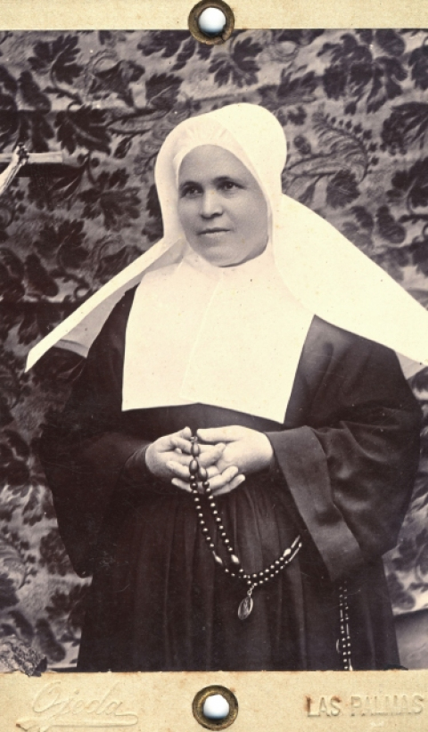 SOR PETRA AULES