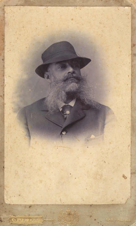 DON FÉLIX GONZÁLEZ TORRES