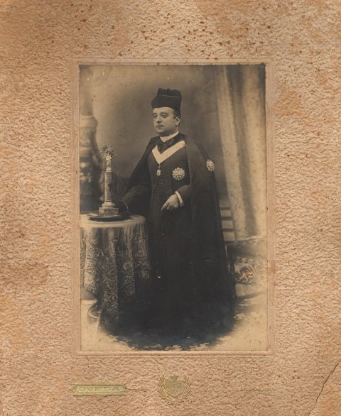 EL SACERDOTE