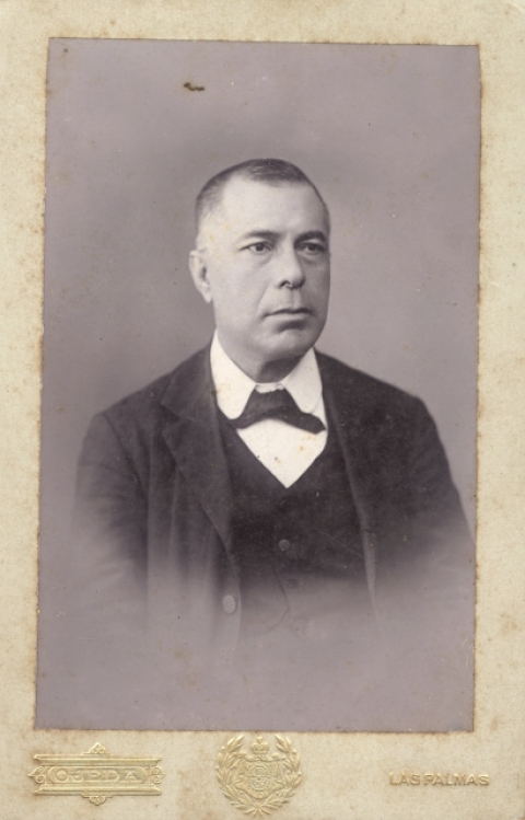 RETRATO DE CABALLERO