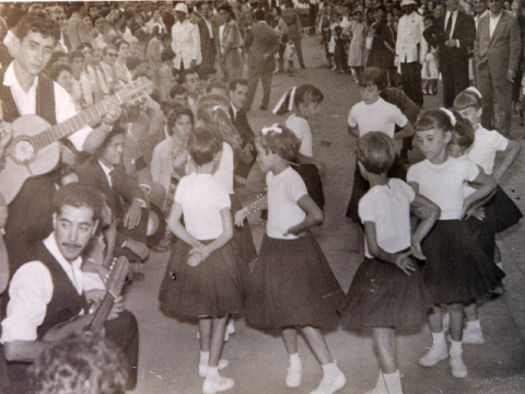 ROMERÍA DEL PINO. COROS Y DANZAS DE INGENIO.