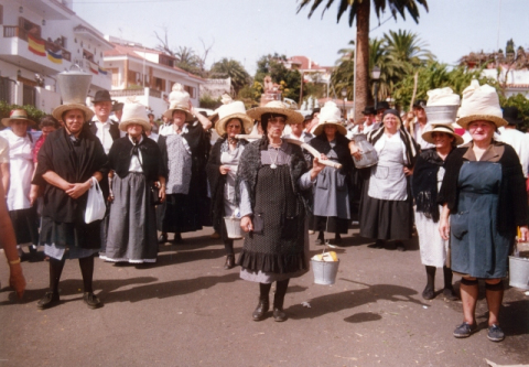 ROMEROS DE TIRAJANA DE CAMINO AL PINO