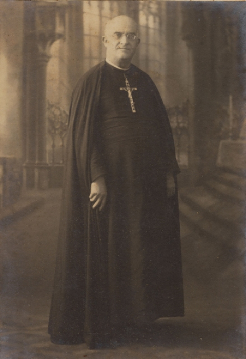ANDRÉS ALVARADO