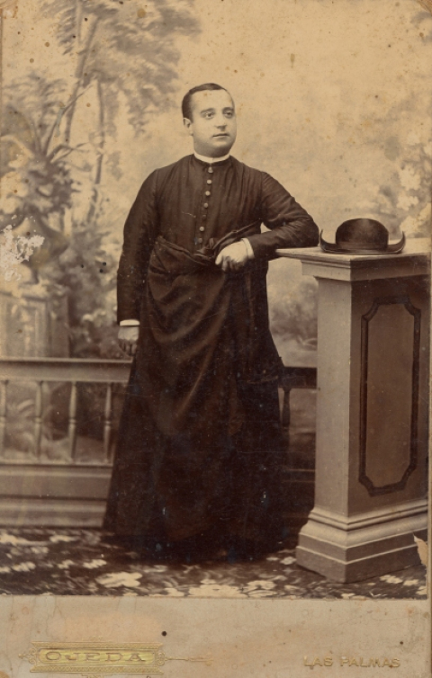 EL SACERDOTE