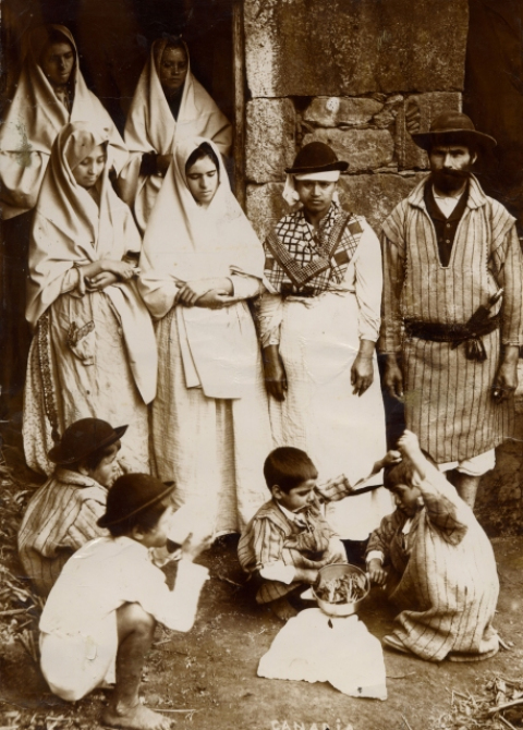 CHO BARTOLO EL DE LA DEGOLLADA Y SU FAMILIA