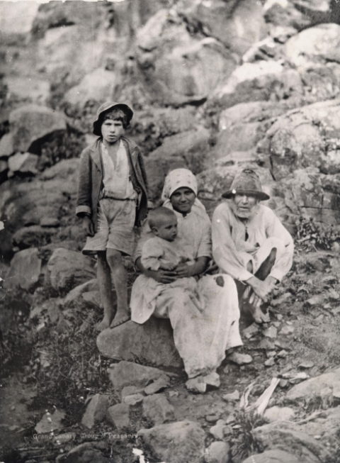 LOS ISLEÑOS