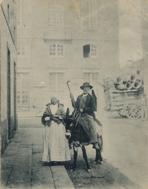 PAREJA DE TIPOS POPULARES