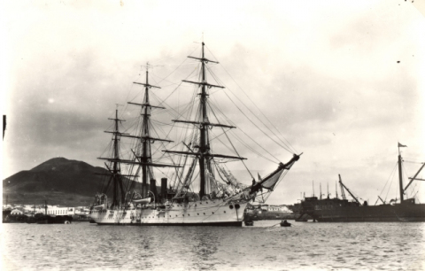 LA FRAGATA