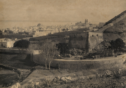 MURALLAS Y CUARTEL DE ALONSO ALVARADO (CASTILLO DE MATA)