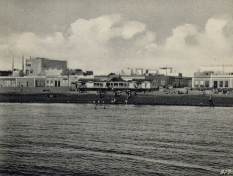 LA PLAYA DESDE LA BARRA