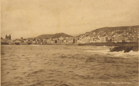 LAS PALMAS VISTA DESDE EL MAR, PUNTA DEL MUELLE SAN TELMO