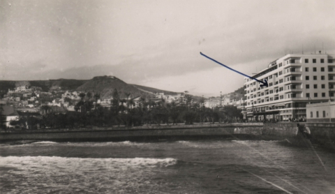 MALECÓN DE SAN TELMO Y HOTEL PARQUE
