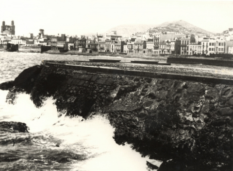 MUELLE Y ROMPEOLAS DE SAN TELMO