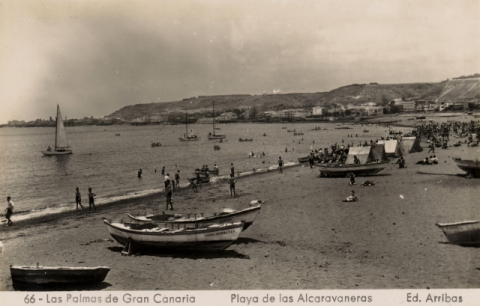 PLAYA ALCARAVANERAS MIRANDO AL SUR