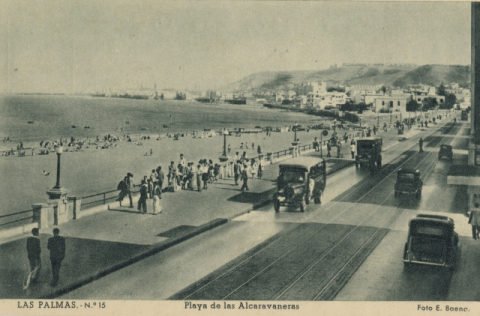 PLAYA DE LAS ALCARAVANERAS
