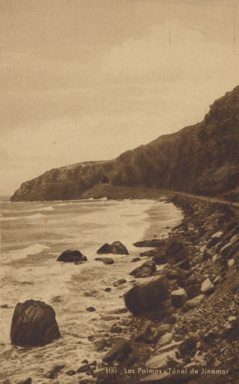 PLAYA Y TÚNEL DE LA LAJA