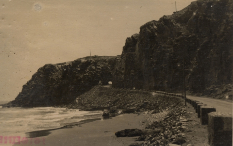 PLAYA Y TUNEL DE LA LAJA