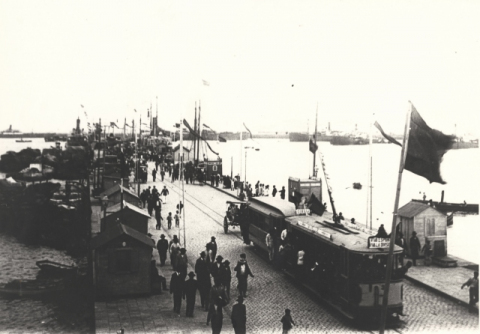 TRANVÍA DEL PUERTO Y PROPAGANDA POR LA DIVISIÓN PROVINCIAL