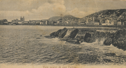 VEGUETA  Y TRIANA DESDE EL MUELLE DE SAN TELMO