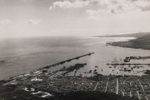 VISTA AÉREA DEL PUERTO Y LA ISLETA