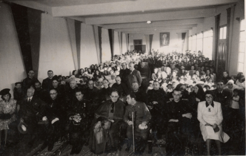 SALÓN DE ACTOS DEL INTERNADO LOS ÁNGELES EN SU INAUGURACIÓN